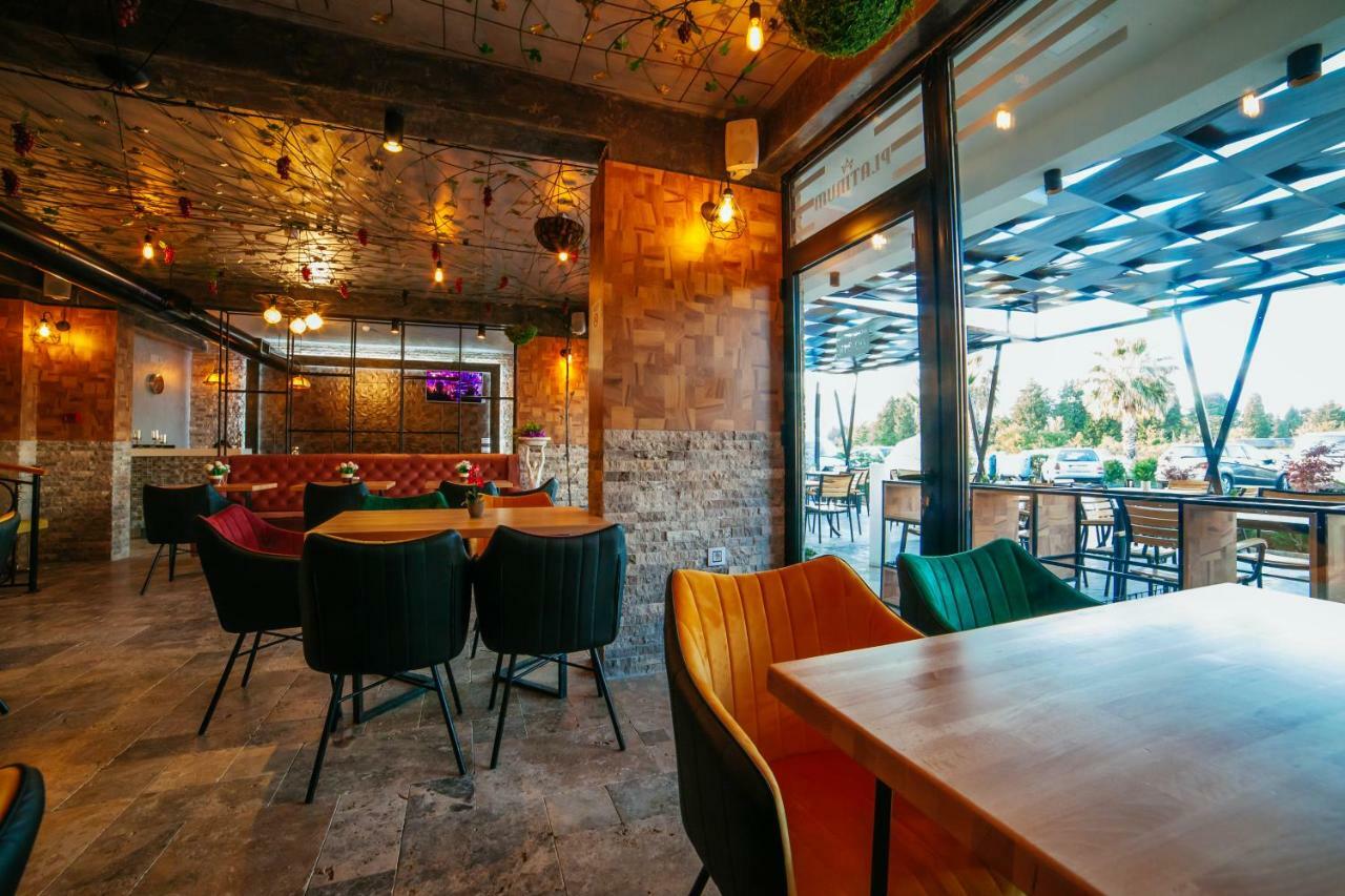 Hotel Platinum Ulcinj Buitenkant foto