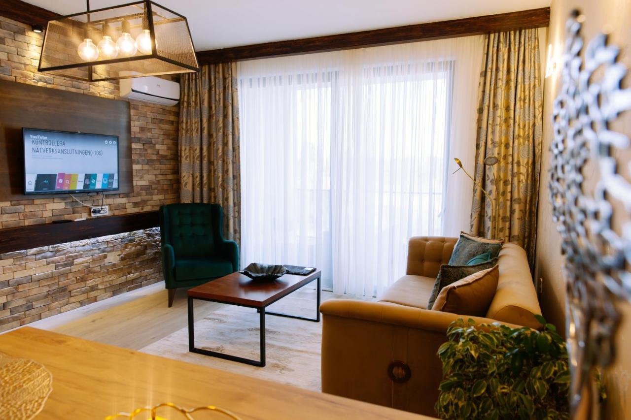 Hotel Platinum Ulcinj Buitenkant foto